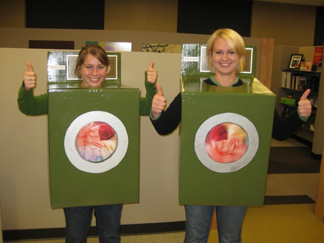 ‘Bun in the oven’ & other appliance-themed Halloween costumes ...