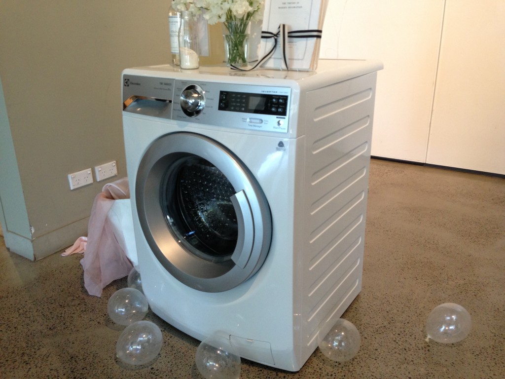 Electrolux 9kg front load washing machine