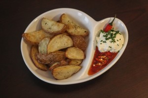 Wedges and sour cream dip_02