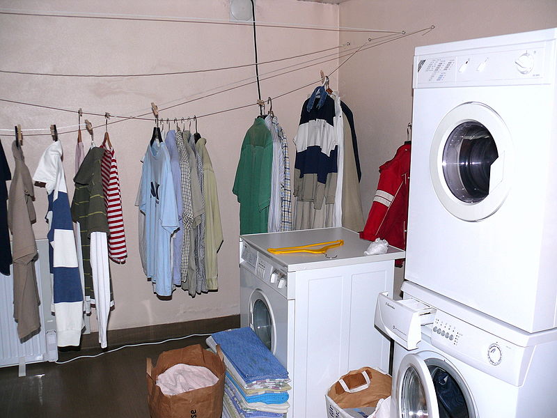 800px-Laundry_room_(tvättstuga)