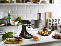 KitchenAid 5KSM3311XABM Mini Stand Mixer Matte Black hero image