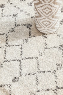 Rug Culture Chrome Medium Silver & Off White Rug 300X80CM - CRO-ELS-SIL-300X80 hero image