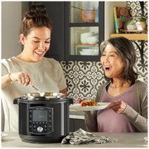 Instant Pot 8Ltr Pro Multi-Cooker-Black 113-0076-01-AU hero image