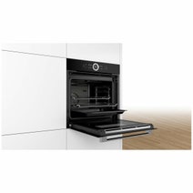 Bosch Serie 8 60cm Electric Built-in Oven HBG633BB1B hero image
