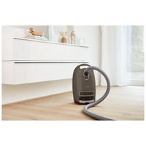 Miele Complete C3 Total Care Bagged Vacuum Cleaner 12396520 hero image