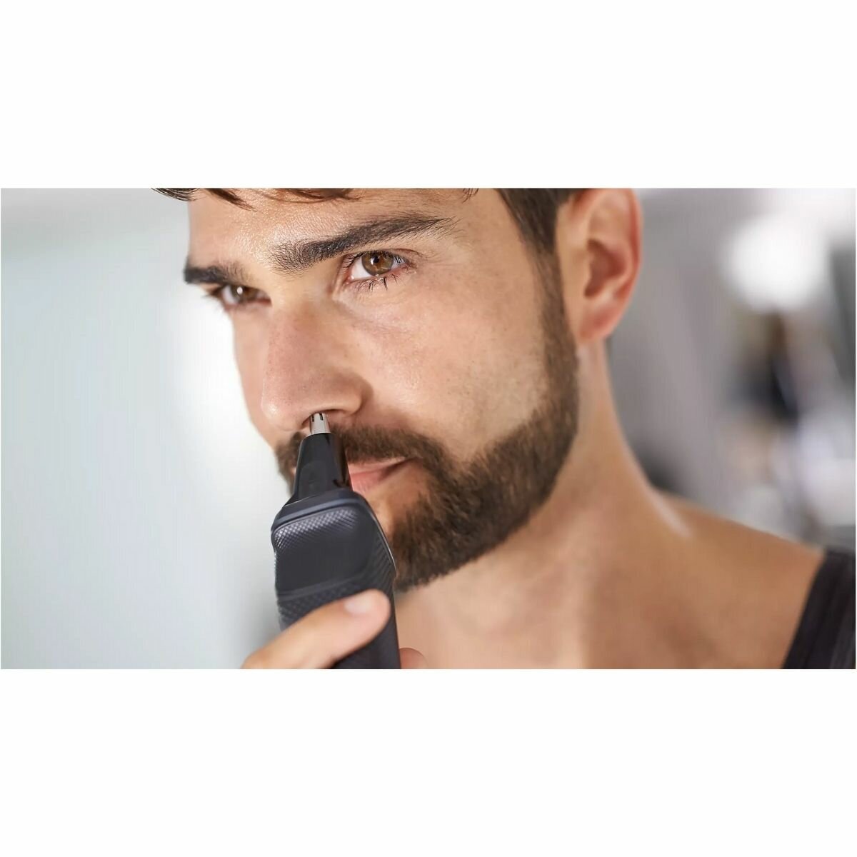 Philips MG5730-15 Series 5000 11 in 1 Multigroom Electric Shaver hero image