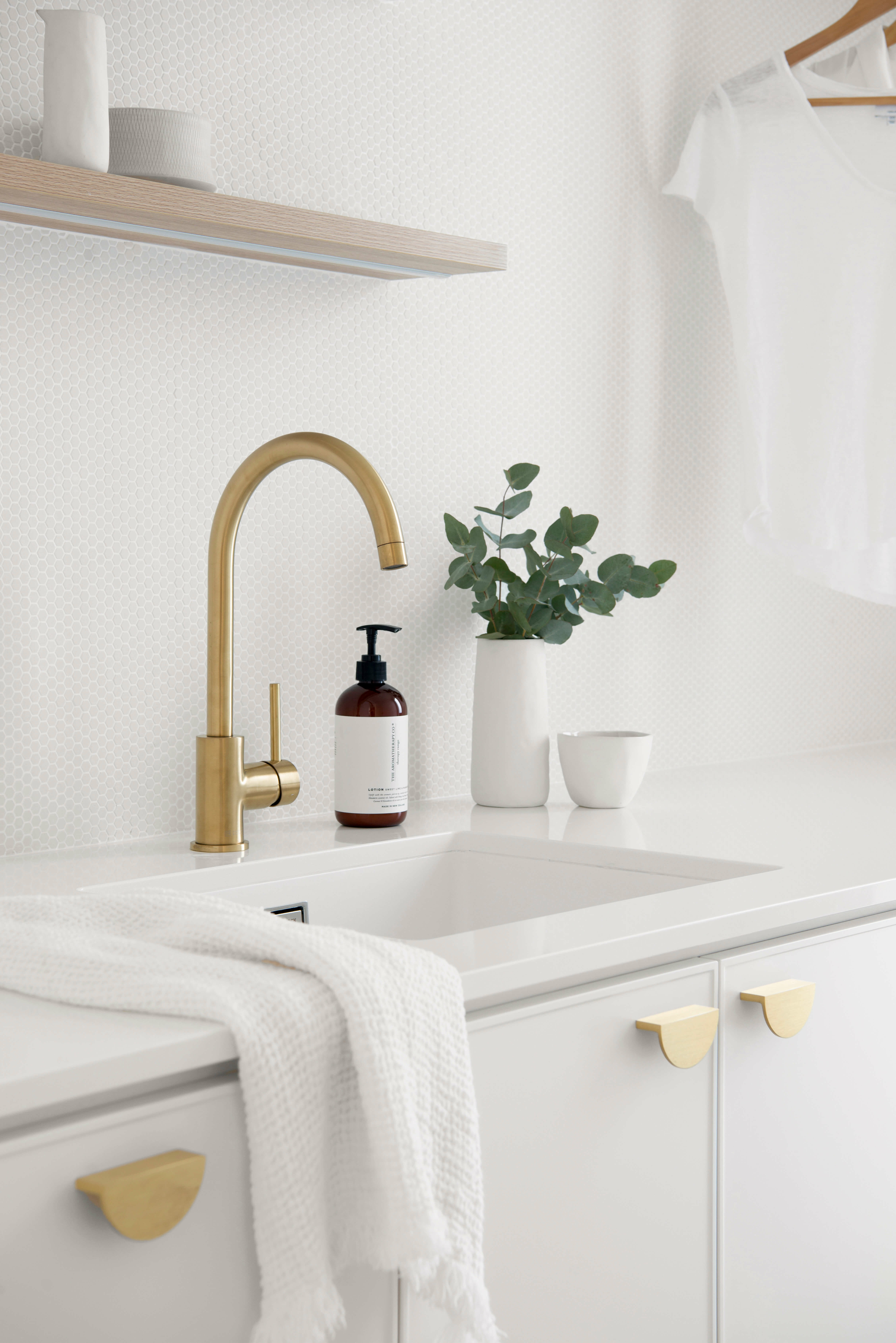 Abey N120W Schock Soho Large Single Bowl Sink hero image