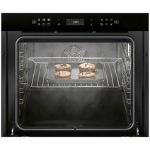 Whirlpool 60cm Pyrolytic Oven with SteamSense Black W7OSPBLAUS hero image