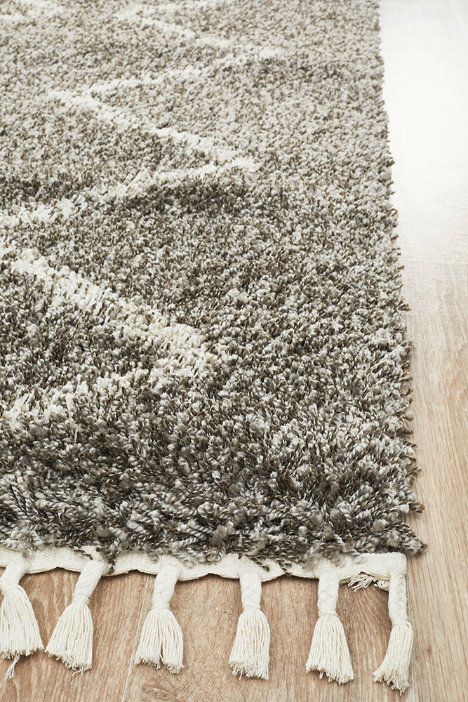 Rug Culture Saffron Small Grey Rug 170X120CM - SAF-11-GRY-170120 hero image