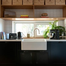 Turner Hastings Novi 75 x 46 Fine Fireclay Single Bowl Butler Sink Gloss White NO75FS hero image