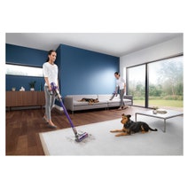 Dyson V10 Animal+ Cordless Vacuum Cleaner 286273-01 hero image