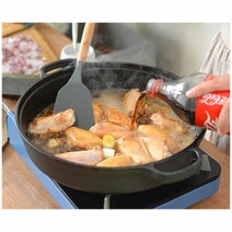 SOGA 29cm Deep Frying Pan with Wooden Lid ZPAIC1 hero image