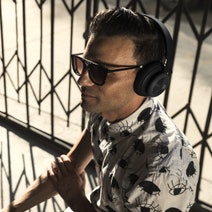 B&O BeoPlay H4 Wireless Bluetooth Over Ear Headphones Black - 1643826 hero image