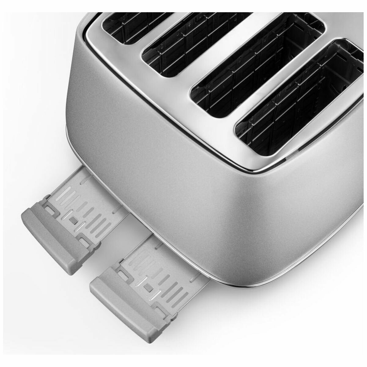 DeLonghi Distinta Perla Four Slice Toaster Silver CTIN4003S