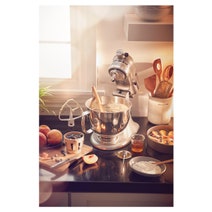 KitchenAid 5KSM150PSACU Artisan Stand Mixer Contour Silver - 91099 hero image