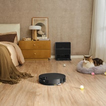 Roborock Saros 10 Robotic Vacuum Cleaner Black RR-S1052-03-BLK hero image