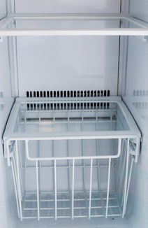 Kelvinator KSM6100WF 610L Side By Side Fridge hero image