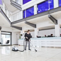 Nilfisk VP600 Commercial Battery Cordless Vacuum Cleaner 41600820 hero image