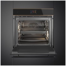Smeg Dolce Stil Novo 60cm Pyrolytic Oven Black and Copper Trim SOP6604TPNR hero image