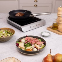 Smeg Portable Induction Hob Black PIC01BLMAU hero image