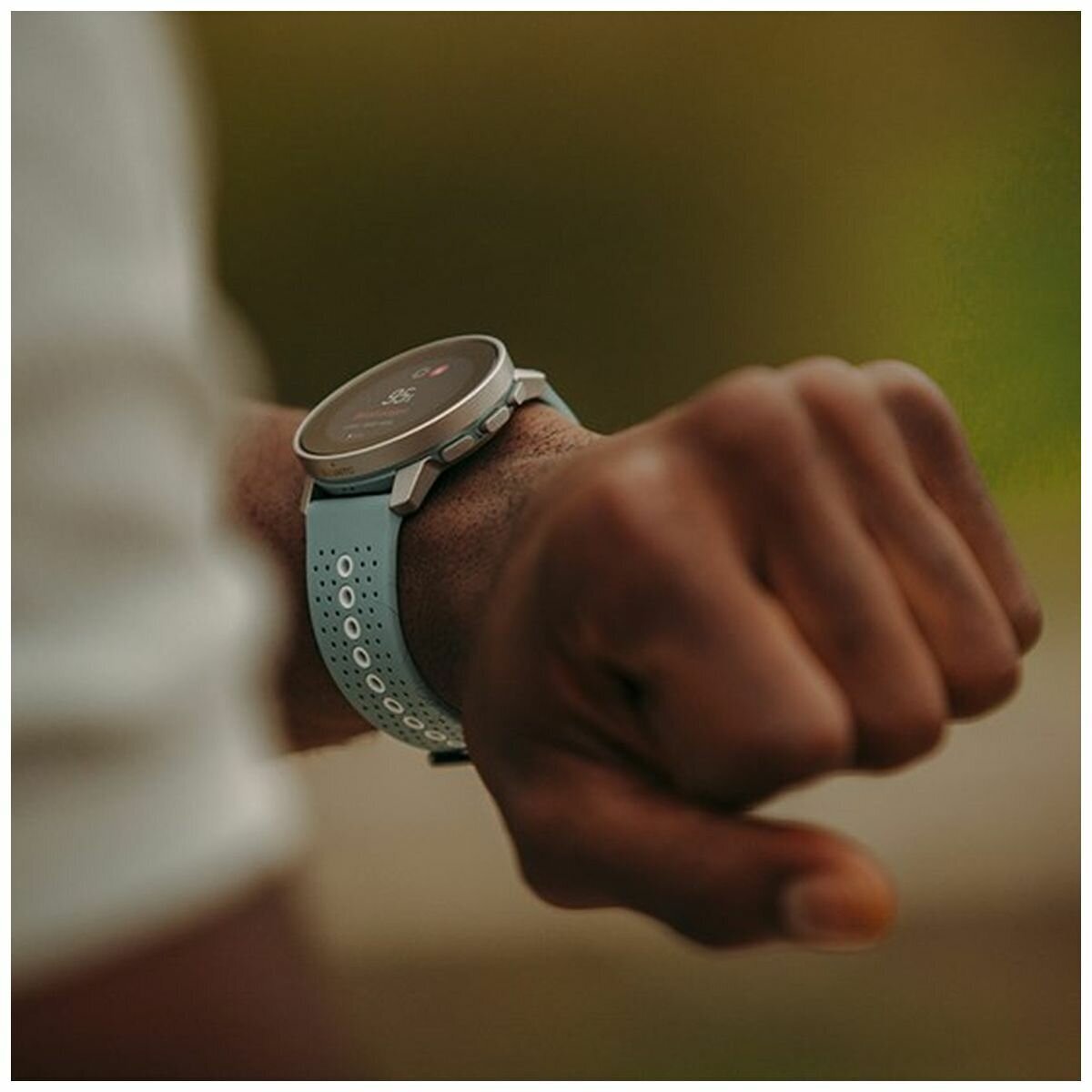 Suunto 9 Peak Smartwatch Moss Grey 5376485 hero image