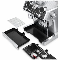 DeLonghi La Specialista Maestro Manual Coffee Machine EC9665M hero image