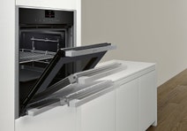 NEFF 60cm Pyrolytic Electric Built-In Oven with VarioSteam B57VS26N0B hero image