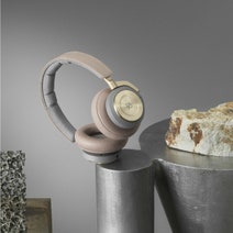 B&O BeoPlay H9 3rd Gen Wireless Bluetooth Noise Cancelling Headphones Argilla Bright 245324 hero image