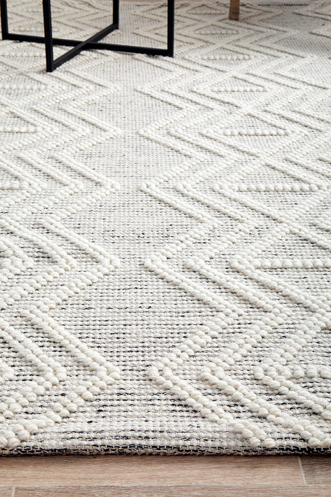 Rug Culture Maison Large Off White & Black Rug 280X190CM - MSN-CLARA-280X190 hero image