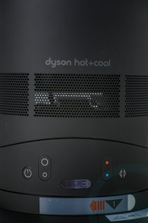 Dyson AM05 Hot + Cool Fan Heater Black / Nickel 300111-01 hero image