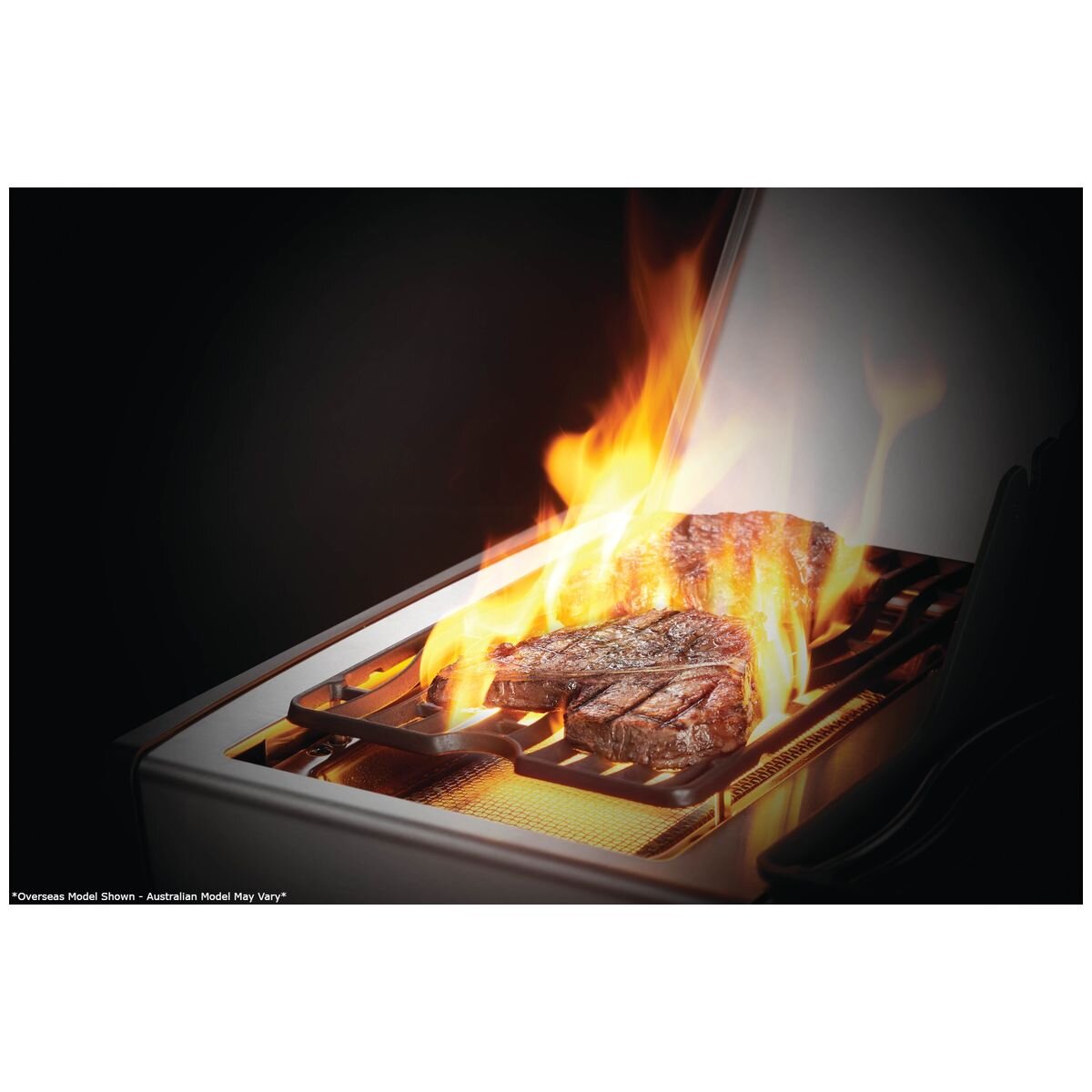 Napoleon Rogue XT 625 Natural Gas 5 Burner Grill with Infrared Side Burner RXT625SIBNK-1-AU hero image