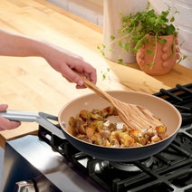 Ninja Extended Life Premium Ceramic 6 Piece Cookware Set CW99009 hero image
