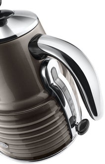 Delonghi CTZ2003GY-KBZ2001GY Scultura Toaster and Scultura Kettle Pack hero image