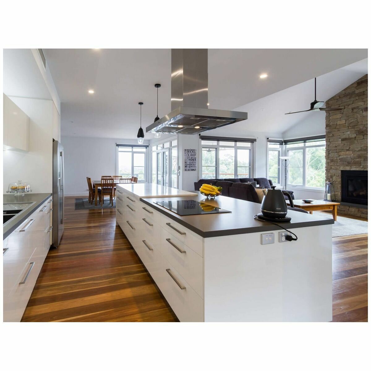 Schweigen Silent Island Rangehood 90cm PKIS4110ST hero image