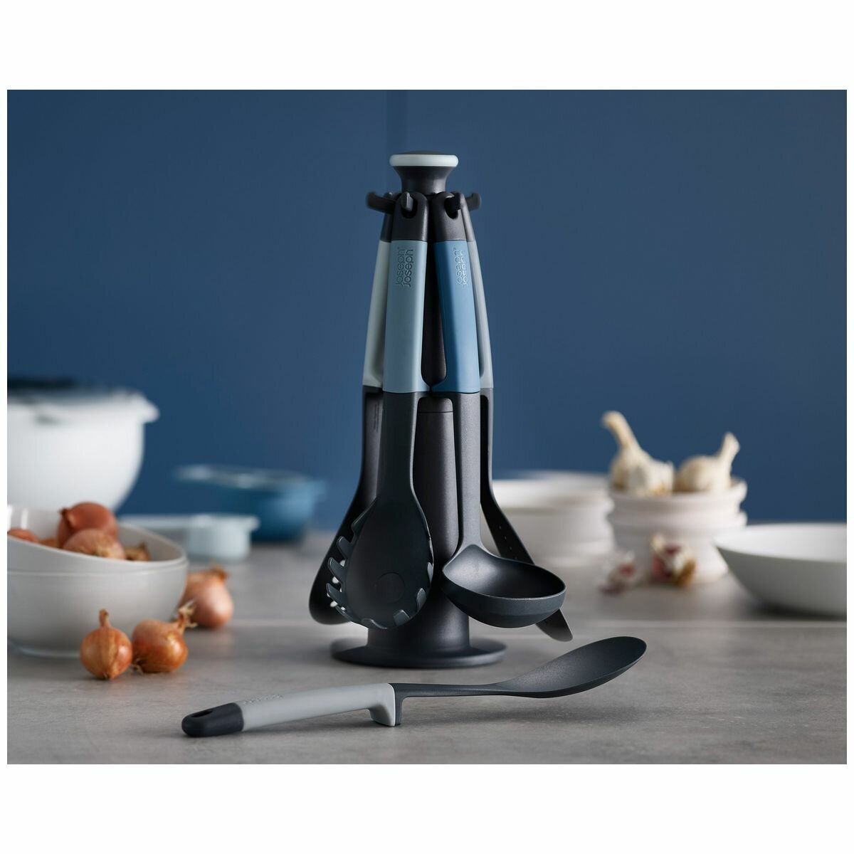 Joseph Joseph Elevate Utensil Set 10525 hero image