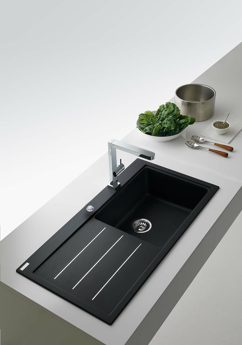 Franke MTF611LHDBLK Mythos Fusion Single Bowl Left Hand Drainer Sink hero image