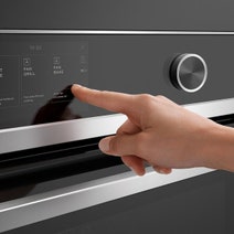 Fisher & Paykel 76cm Series 9 Contemporary Compact Combi-Microwave Oven Stainless Steel Accents OM76NDTDX1 hero image
