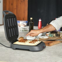 Breville Quick & Easy Pie Maker LPI285GRY hero image