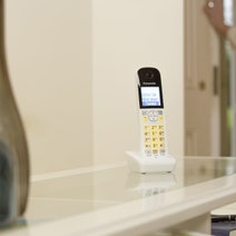 Panasonic KX-HNH100AZW Digital Cordless Handset hero image