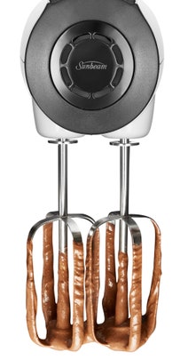 Sunbeam Beatermix Hand Mixer and Classic Banquet Fry Pan Pack JM4000FP5910 hero image