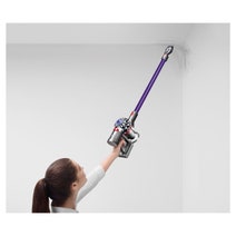 Dyson V7 Animal Handstick Vacuum Cleaner 227604-01 hero image