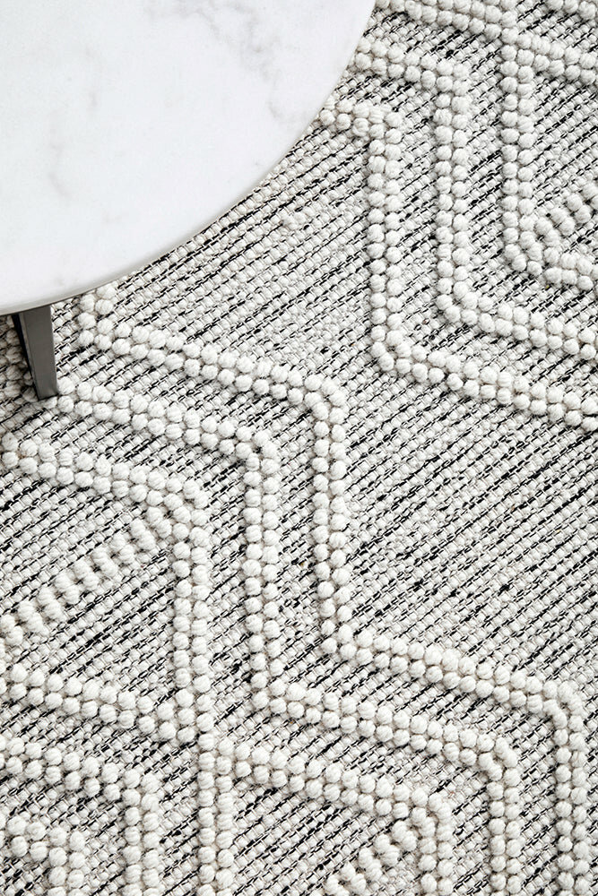 Rug Culture Maison Large Off White & Black Rug 280X190CM - MSN-CLARA-280X190 hero image