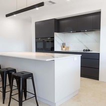 Schweigen 120cm Matte Black Undermount Rangehood with ISODrive SE Motor UM1390-12BSEPAK hero image