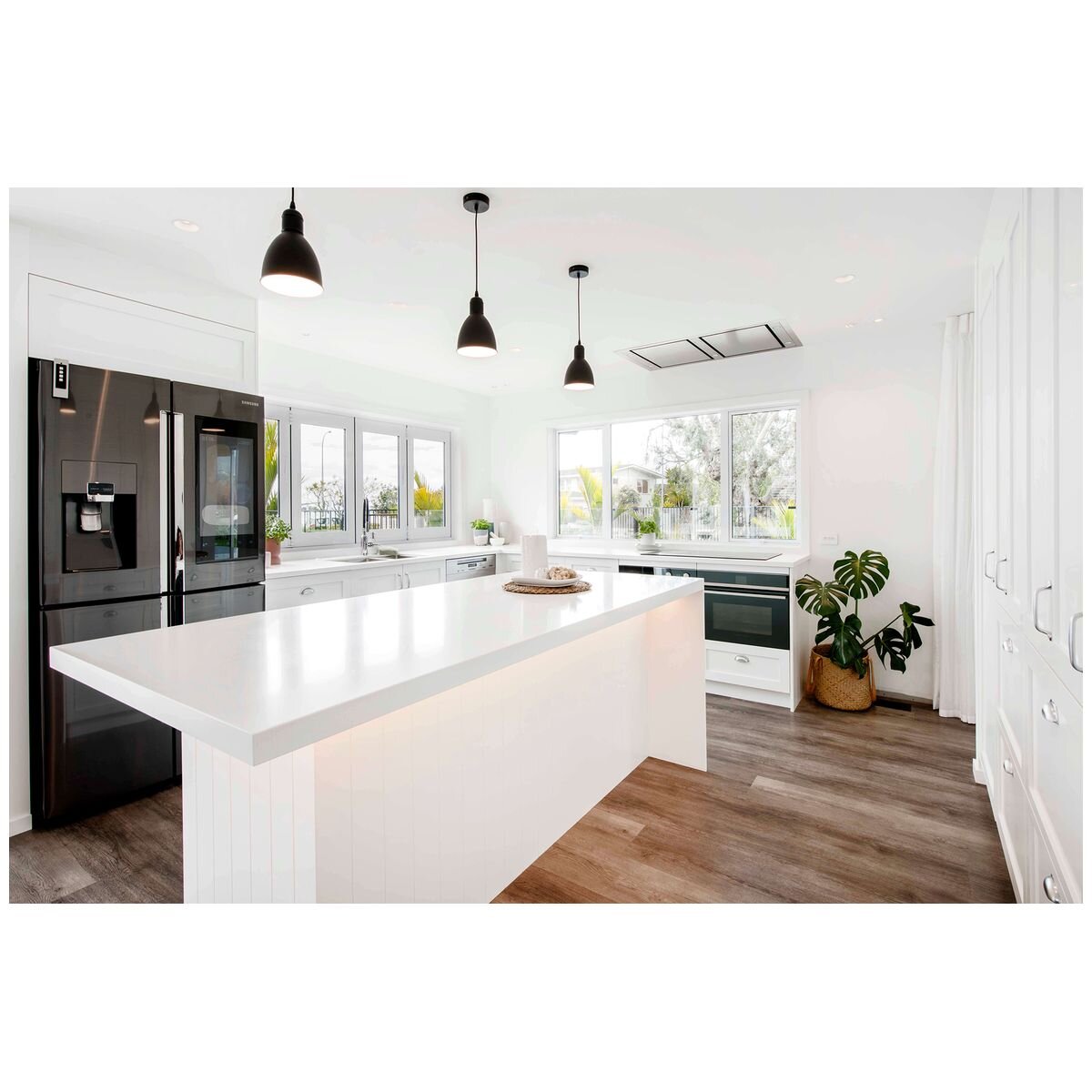 Schweigen 120cm SILENT Ceiling Cassette UM4220-12SEPAK hero image