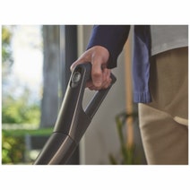 Miele Triflex HX2 Pro Bagless Stick Vacuum 11827150 hero image