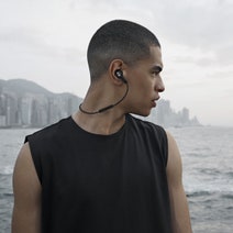 B&O BeoPlay E6 Wireless In Ear Headphones Black - 1645300 hero image