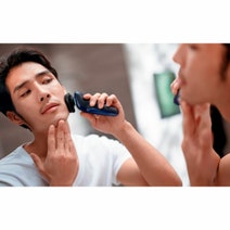 Philips S5086-06 Series 5000 Wet and Dry Electric Shaver hero image