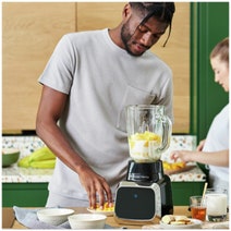 Russell Hobbs Sensigence Intelligent Blender RHBL2000 hero image
