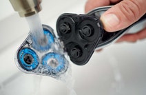 Philips S5420 AquaTouch Wet and Dry Electric Shaver hero image