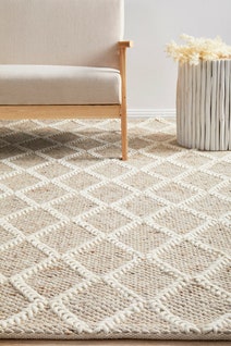 Rug Culture Huxley Medium Natural & Off White Rug 225X155CM - HU-NATURAL-225155 hero image
